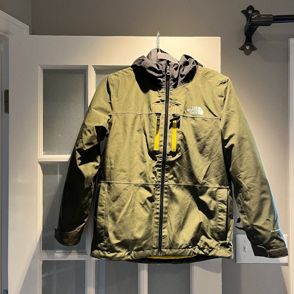 Boys The North Face Ski Jacket - Size L  (Size 14)